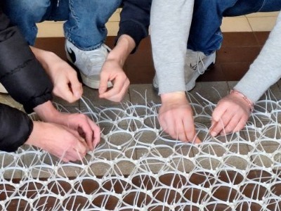 Laten we banden smeden